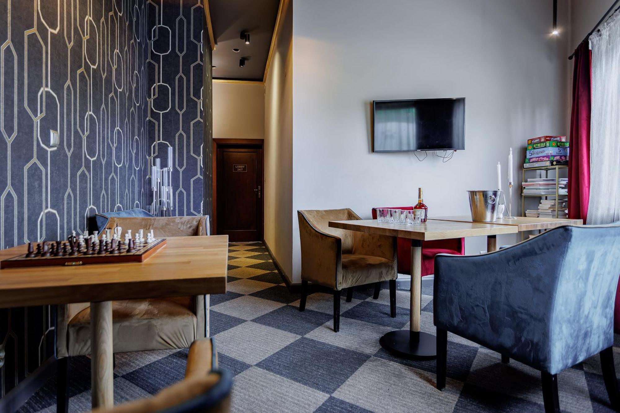 Hotel Cristal Park Dąbrowa Tarnowska Екстериор снимка